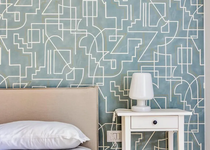 Yellow Stripes - San Giovanni By Rhr * Roma