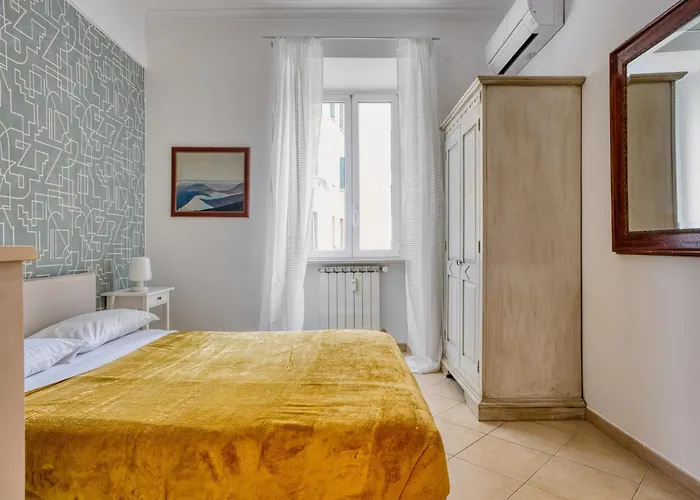 Yellow Stripes - San Giovanni By Rhr Apartamento